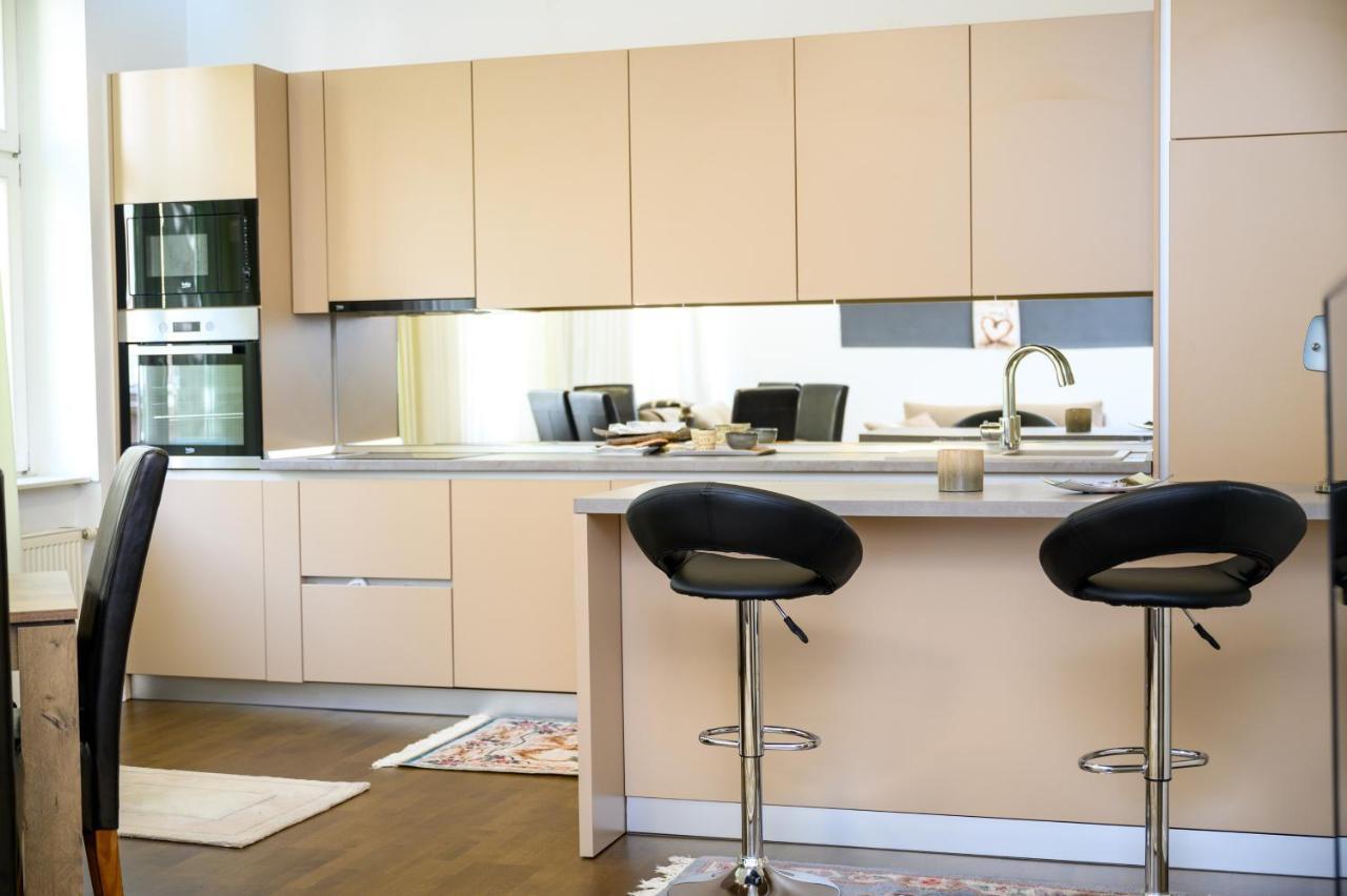Dreams Apartment *